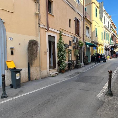 Casa Vacanze Romana 19 Giubileo 2025 Nettuno Exterior foto